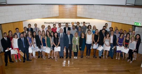 El Hospital Universitario de Gran Canaria Dr. Negrín homenajea a los 33 nuevos especialistas que finalizan su periodo formativo